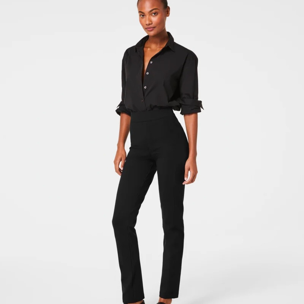 SPANXsmooth™ PerfectFit
Ponte Slim Straight Pant
Classic Navy / Regular / M